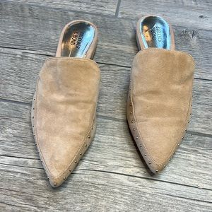 Bleeker & Bond Aurora Pointy Toe Mules
